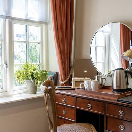 High Corner Inn Godshill  Экстерьер фото