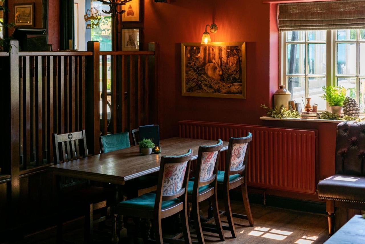 High Corner Inn Godshill  Экстерьер фото