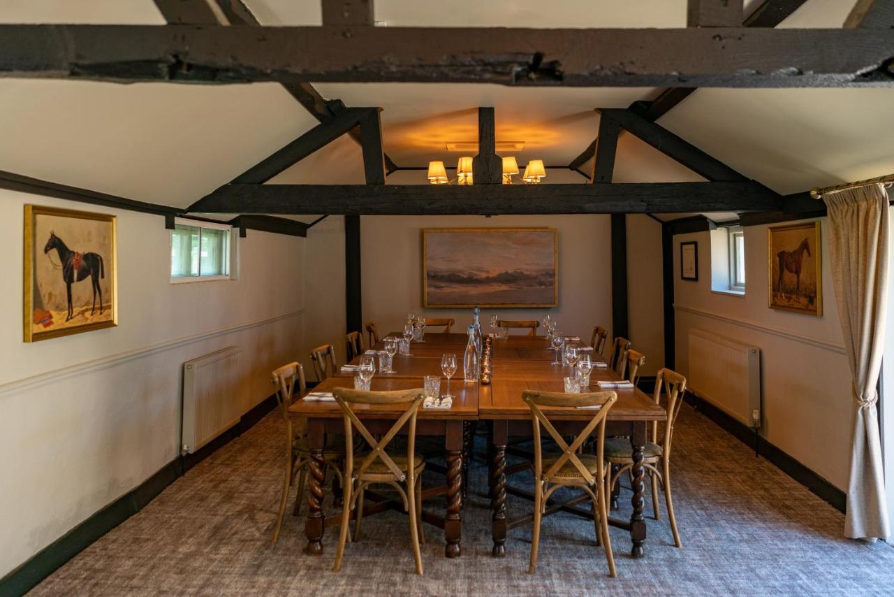 High Corner Inn Godshill  Экстерьер фото