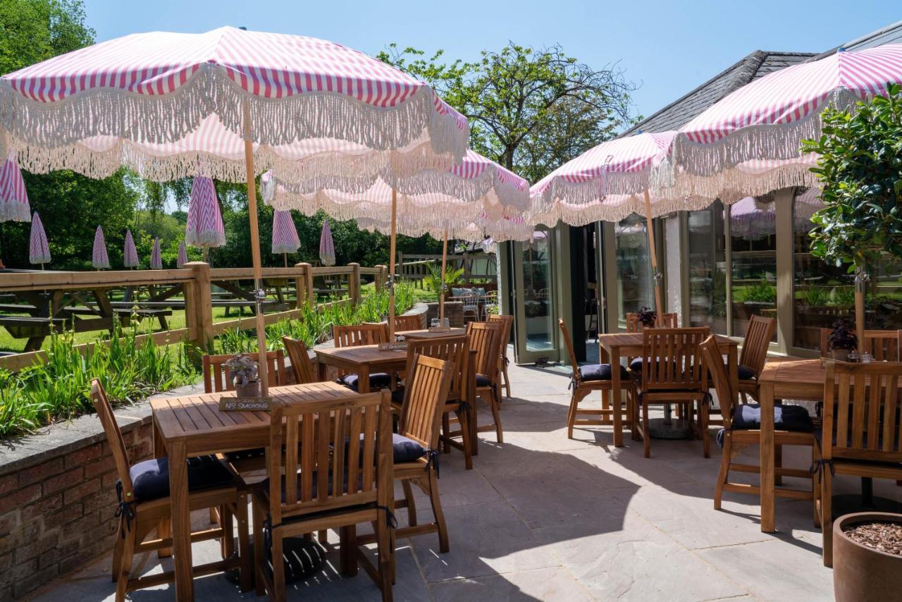 High Corner Inn Godshill  Экстерьер фото