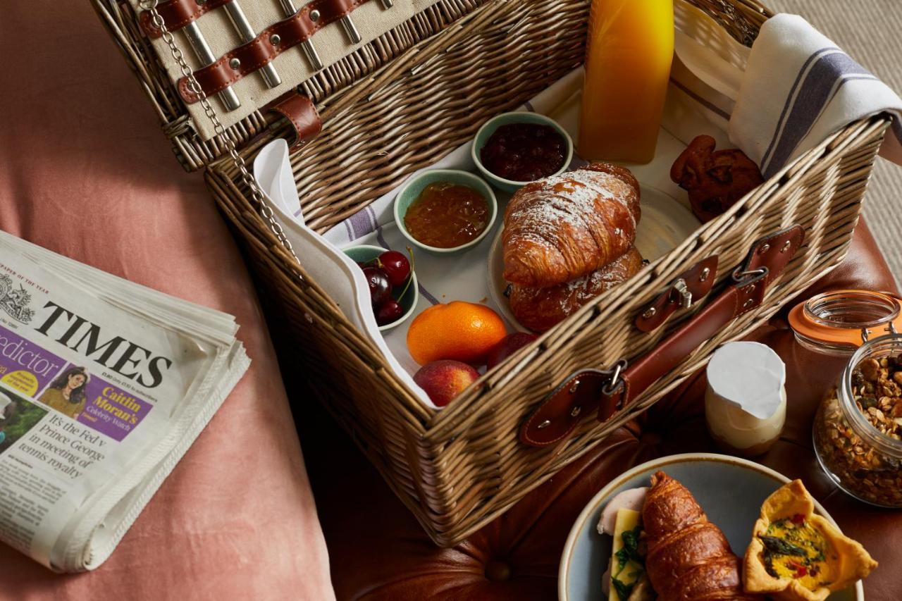 High Corner Inn Godshill  Экстерьер фото